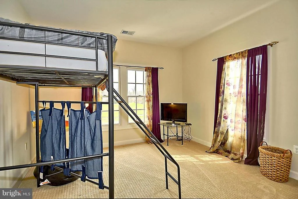 Photo of 16529 HARBOUR TOWN DRIVE