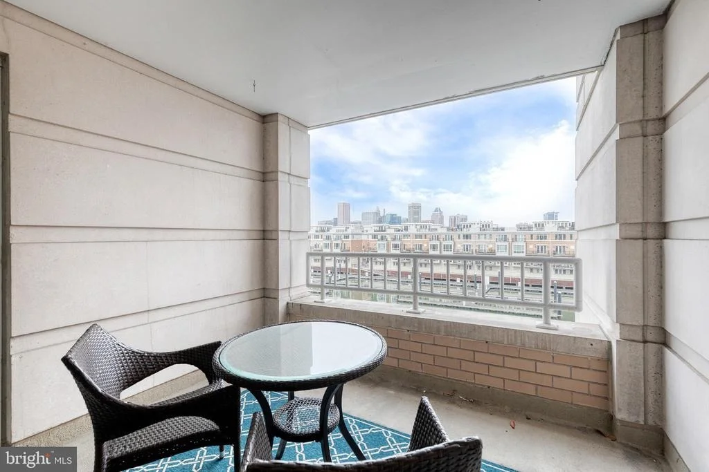 Photo of Unit 305 at 100 HARBORVIEW DRIVE