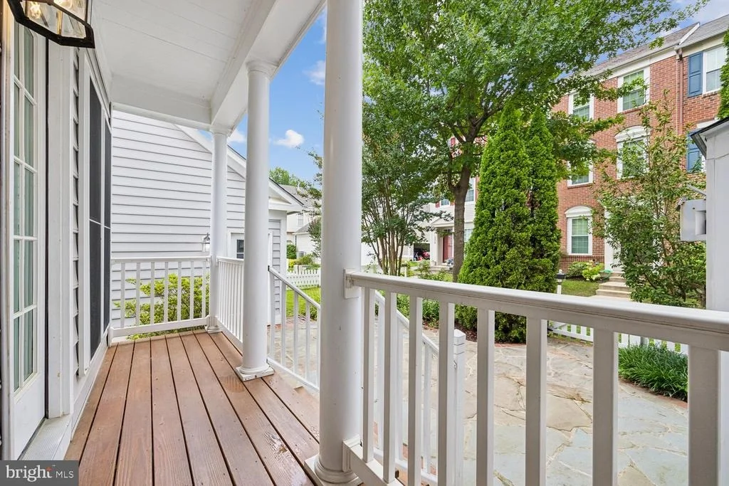 Photo of 1379 MAIN STREET