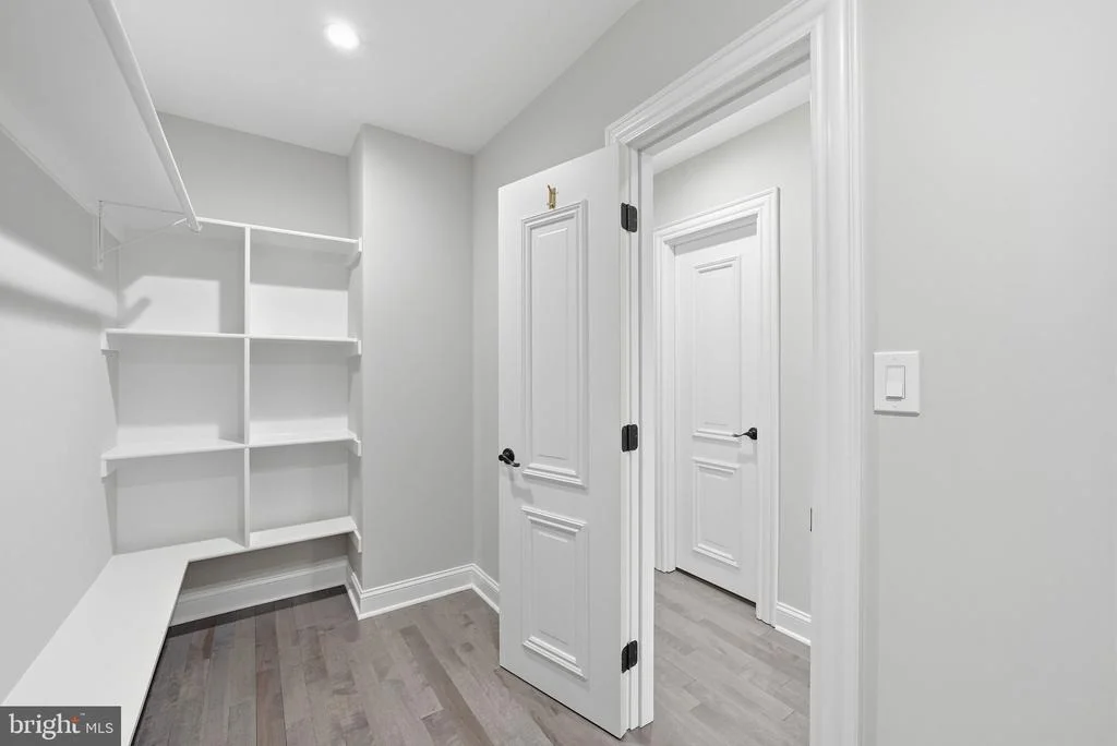 Photo of 1211 LINTON LANE