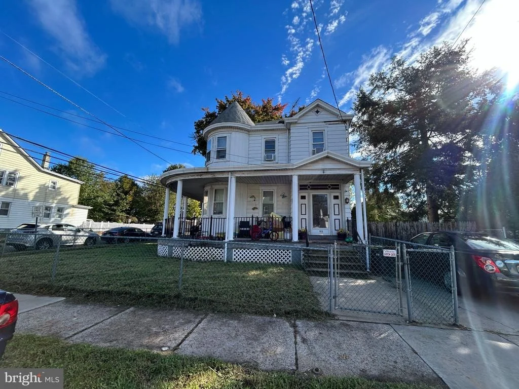 Photo of 102 MARSHALL AVENUE