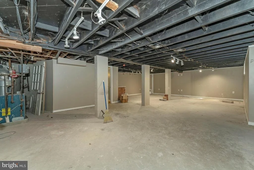 Photo of 406 LEE PLACE