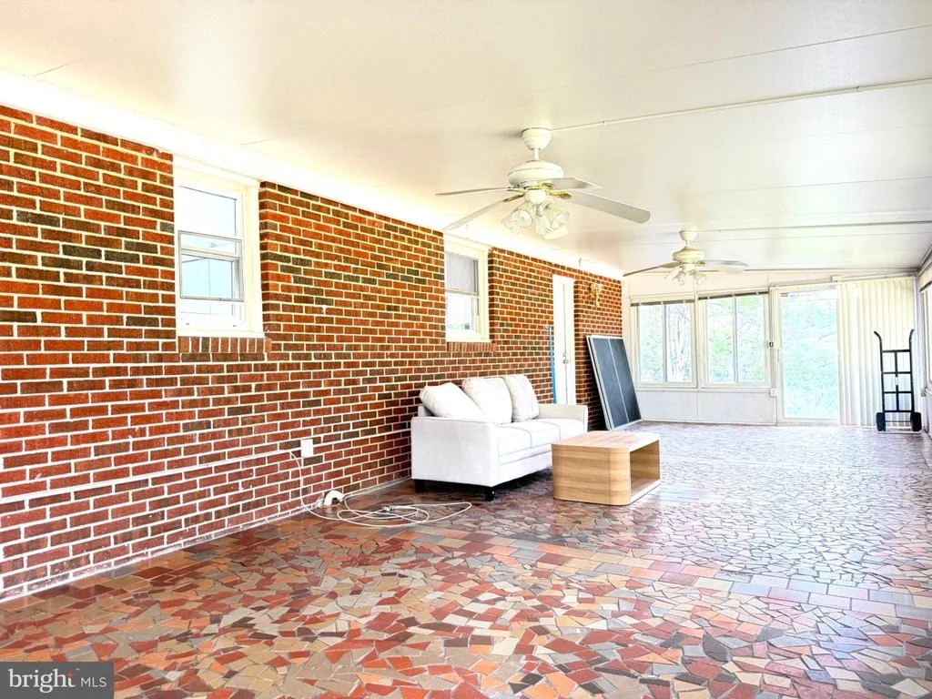 Photo of 2402 JOSEPH DRIVE