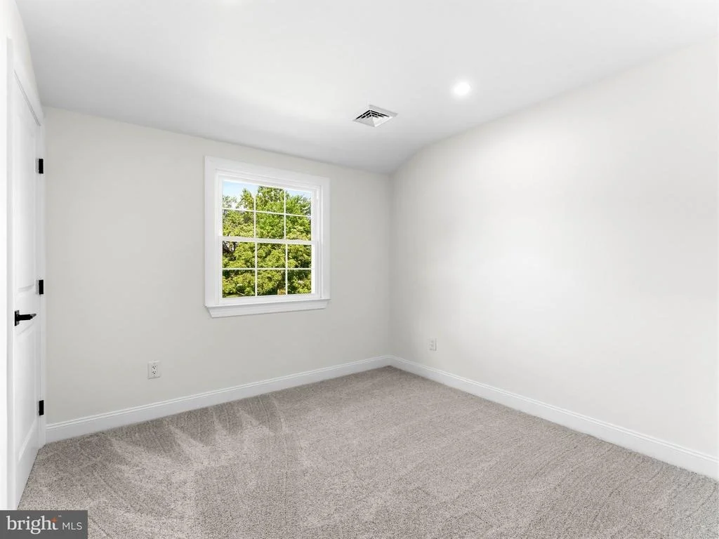 Photo of 422 BIRCH DRIVE