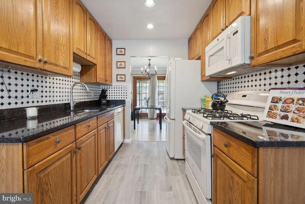Photo of 4703 IRIS PLACE