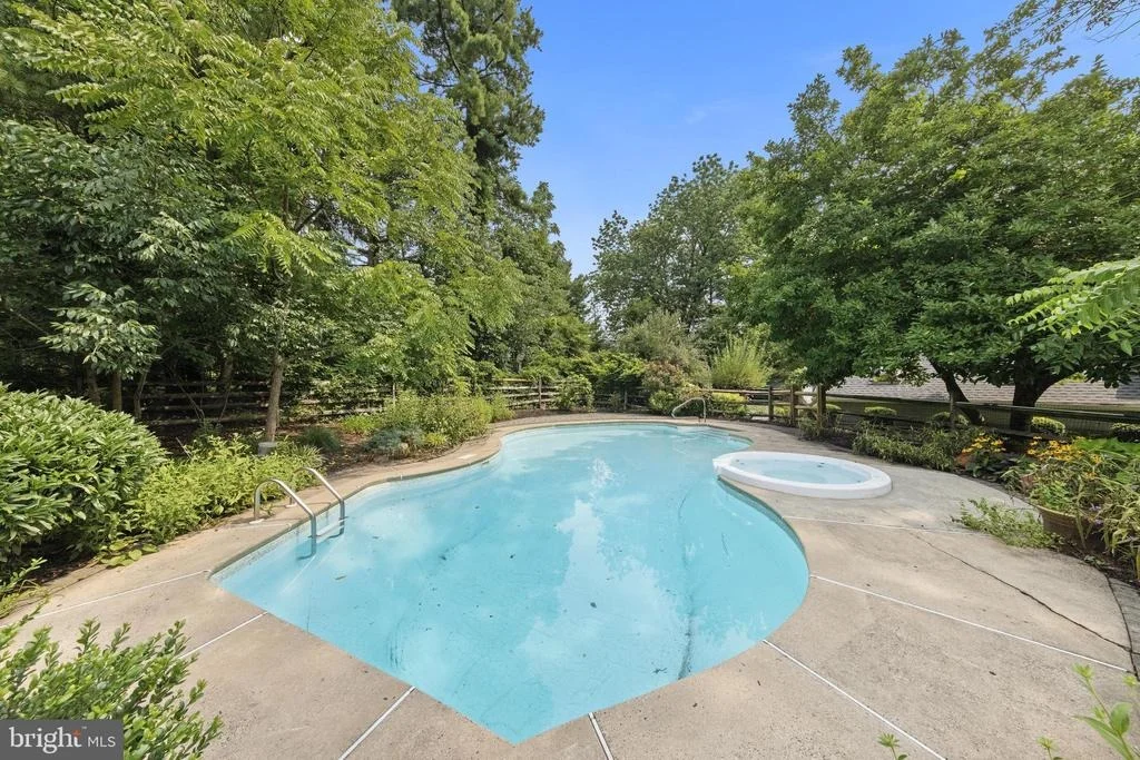 Photo of 186 FAIRVIEW ROAD