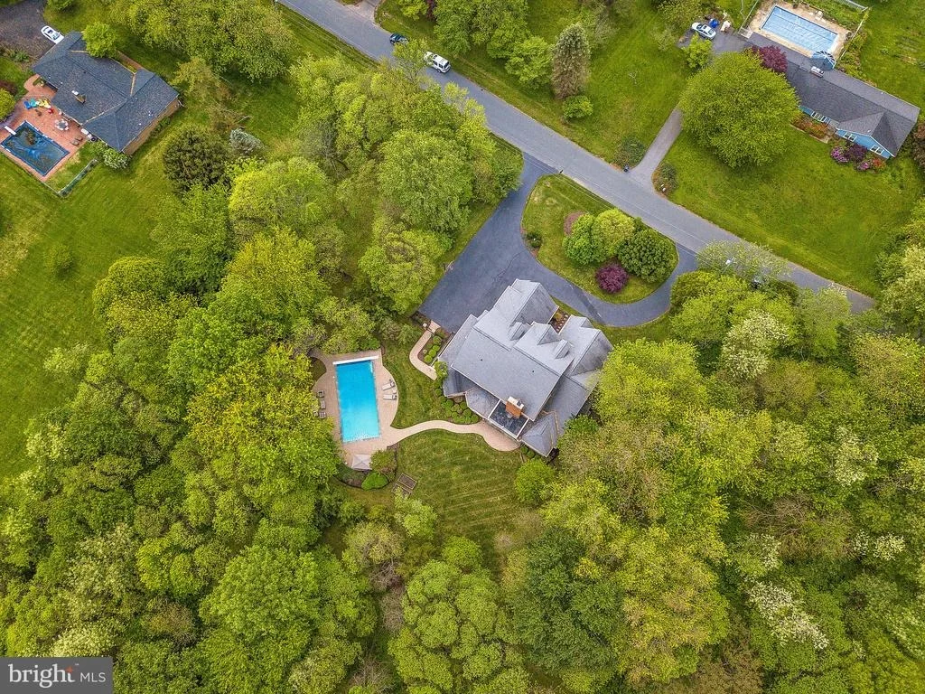Photo of 21001 DELTA DRIVE