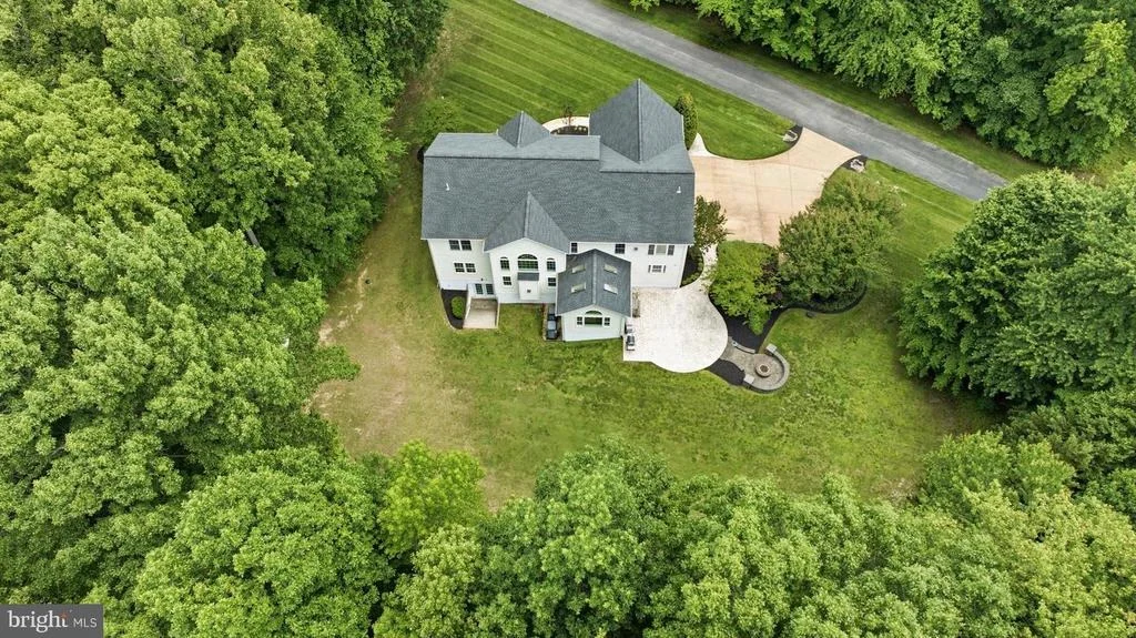 Photo of 3820 LEAFCREST COURT