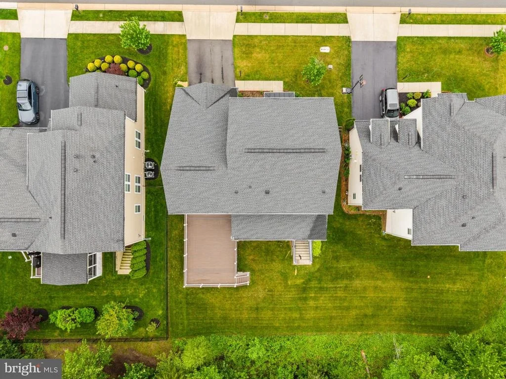 Photo of 23754 KILKERRAN DRIVE
