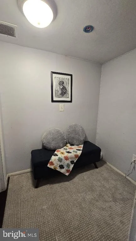 Photo of 140 ROBBINS AVENUE