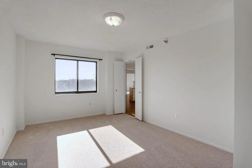 Photo of Unit 3826 at 15115 INTERLACHEN DRIVE