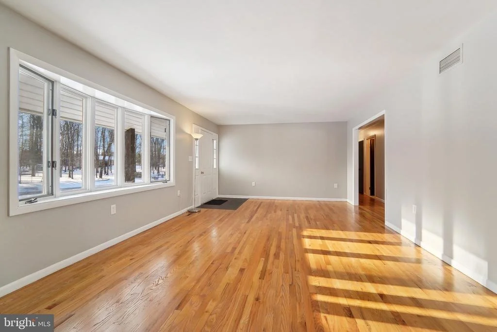 Photo of 3942 SUGARLOAF DRIVE