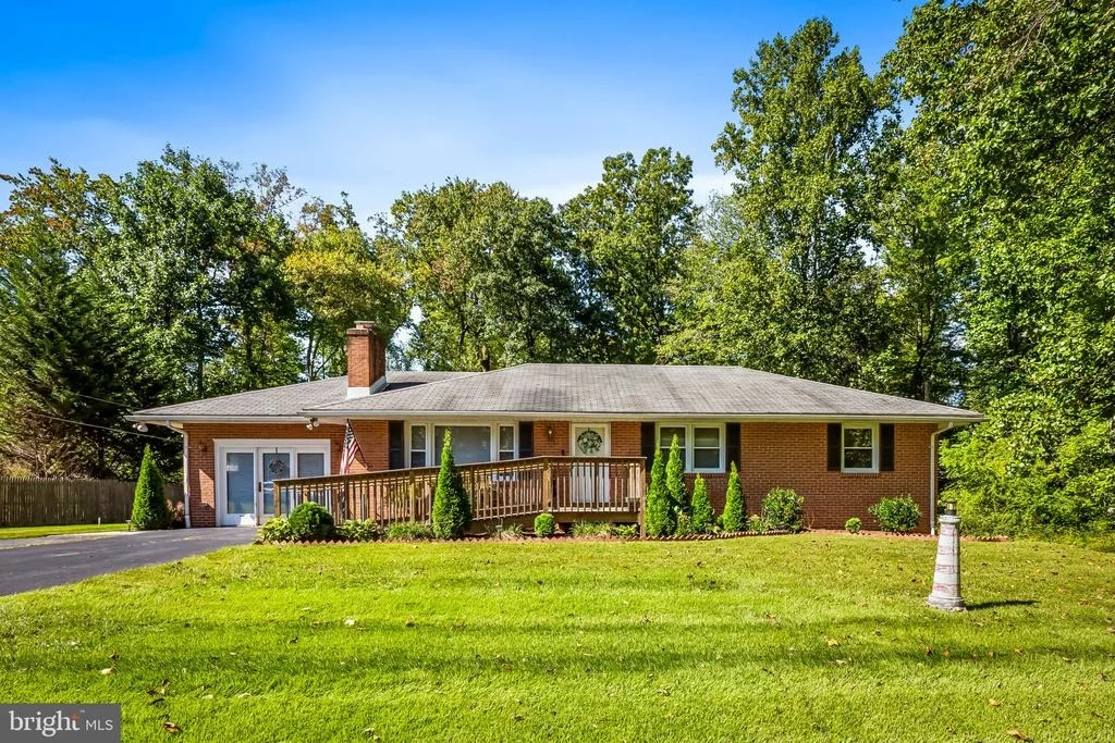 Photo of 410 STONEY TERRACE
