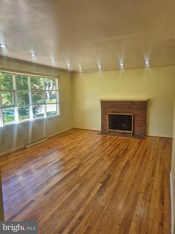 Photo of 10504 MULLIKIN DRIVE