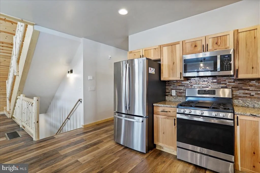 Photo of 957 N CAMP ROAD
