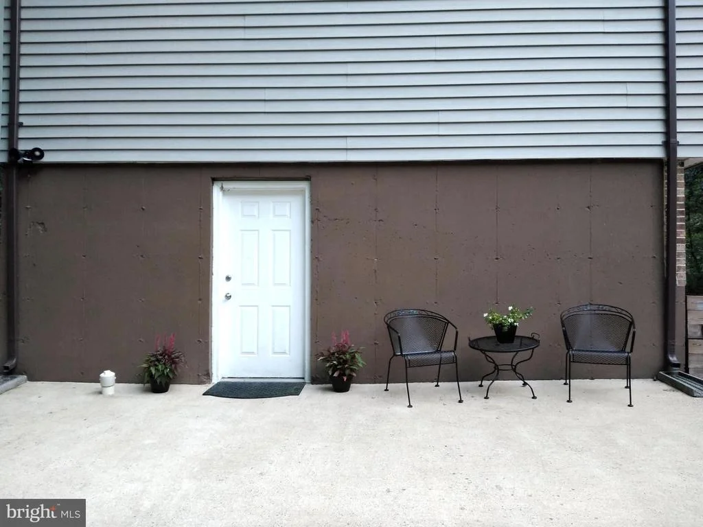 Photo of 12227 LARCH LANE