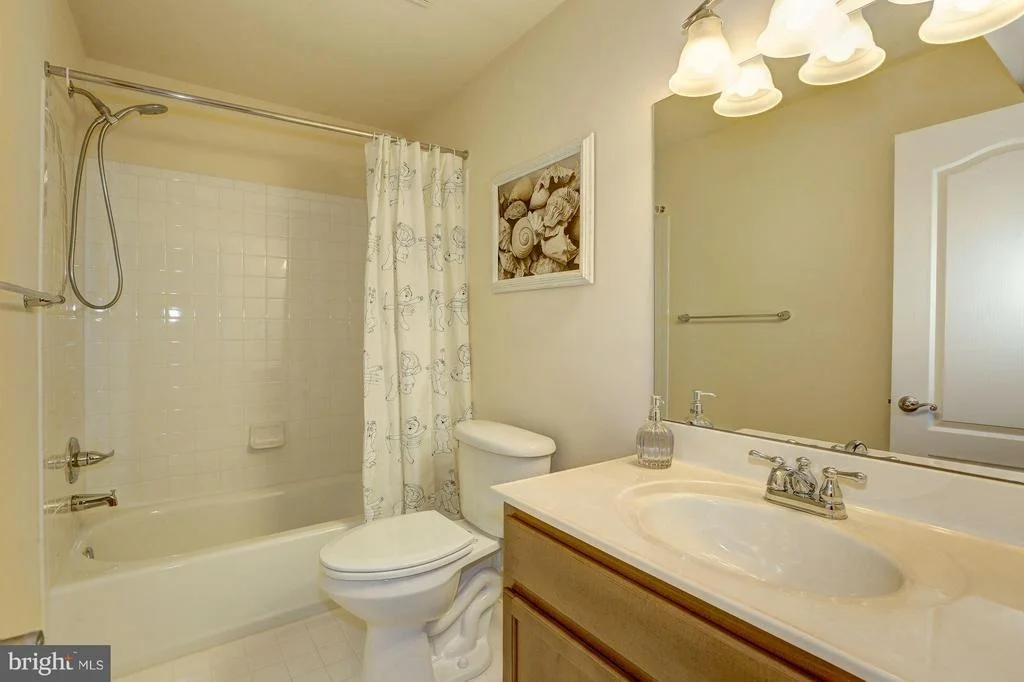 Photo of 2424 LONGFELLOW COURT