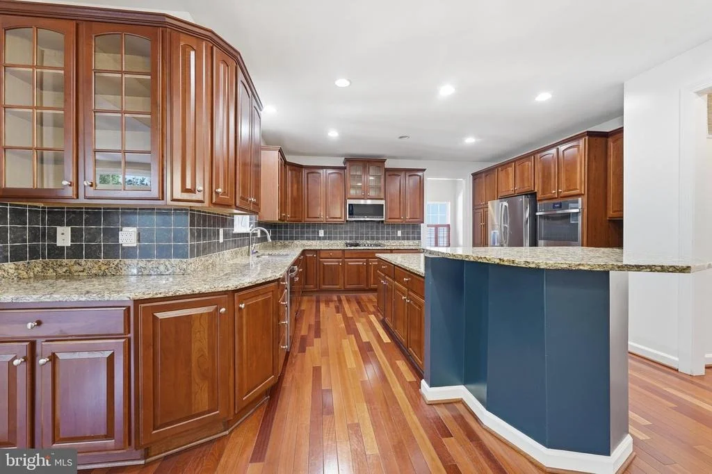 Photo of 2148 CHESTNUT LANE