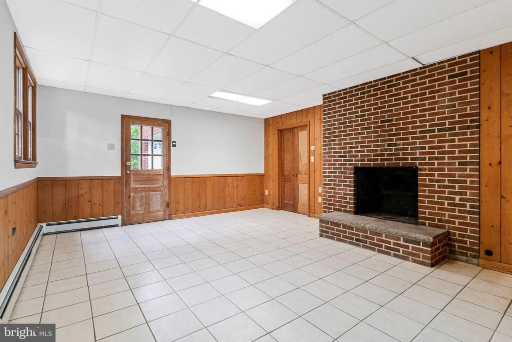 Photo of 2213 APPLE TREE LANE