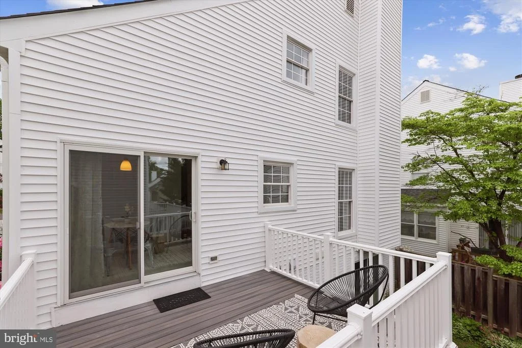 Photo of 2402 PONDSIDE TERRACE