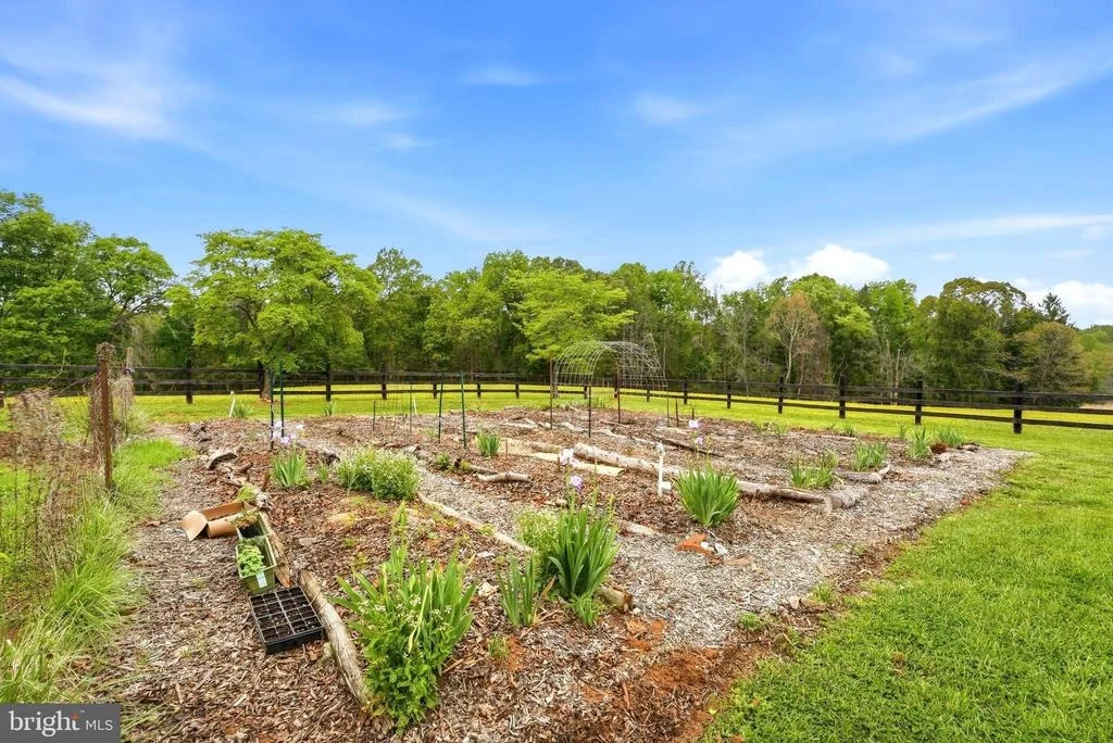 Photo of 481 JAMES CITY ROAD