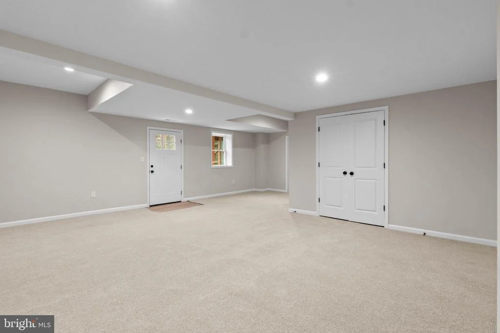 Photo of 6411 FULMER ROAD