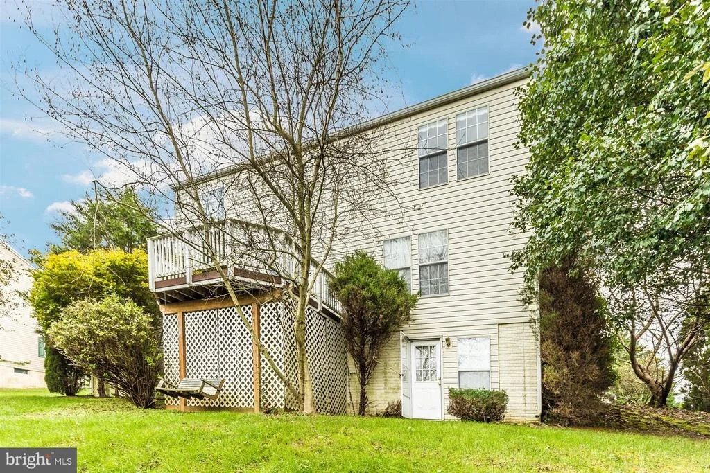 Photo of 102 IVY HILL DRIVE