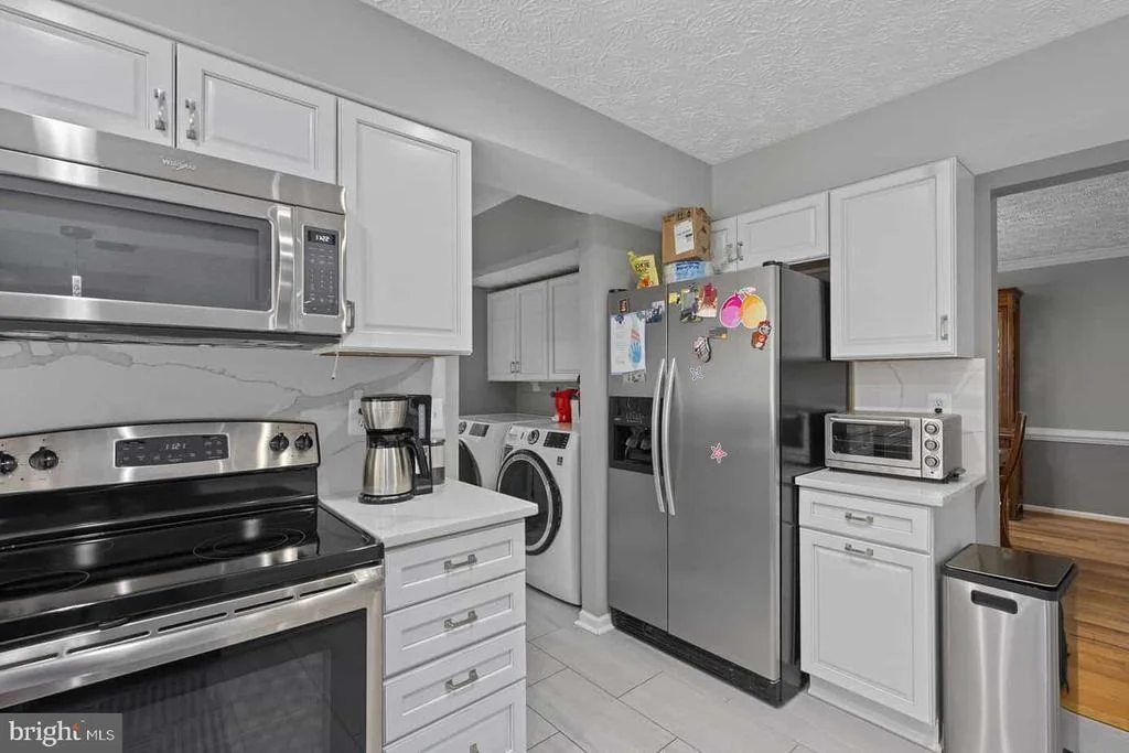 Photo of 2725 MOORES VALLEY