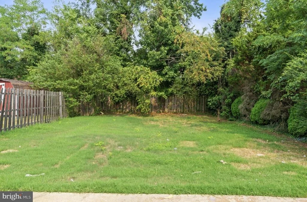Photo of 6502 SUMMERHILL ROAD