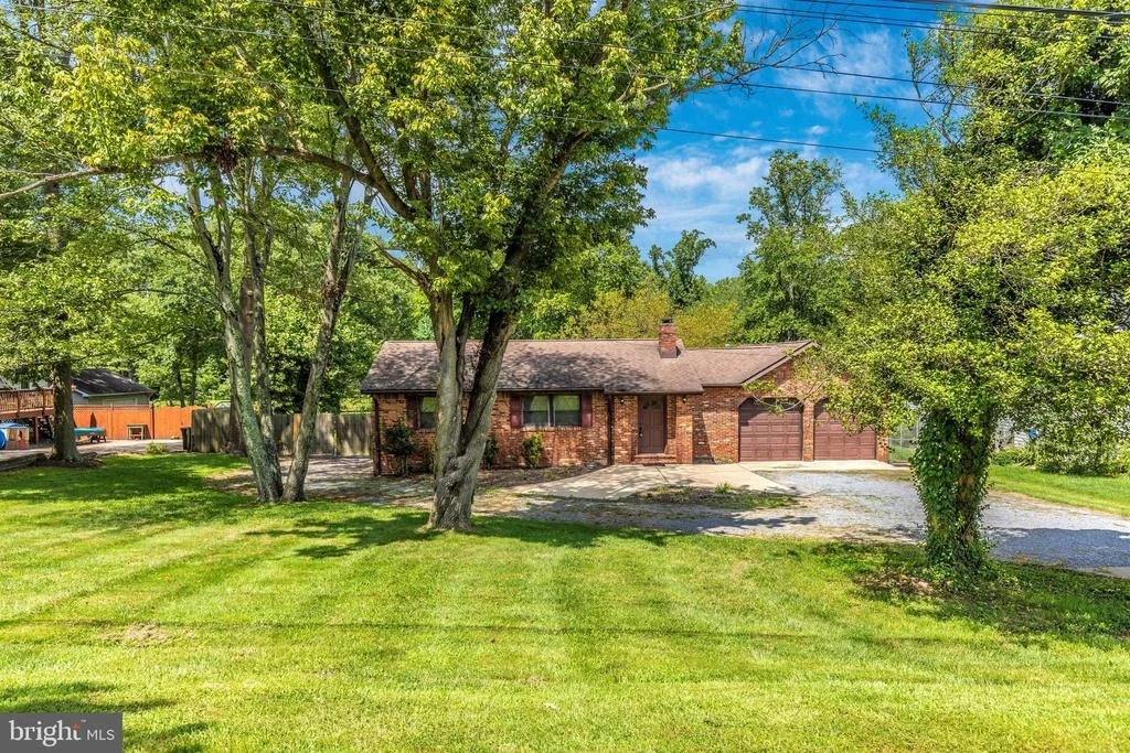 Photo of 5912 MAPLE TERRACE