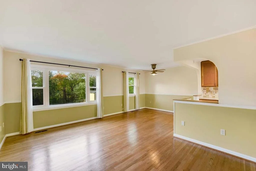 Photo of 12503 LEE HILL DRIVE