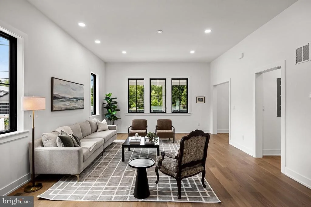 Photo of 6 CHAPEL AVENUE
