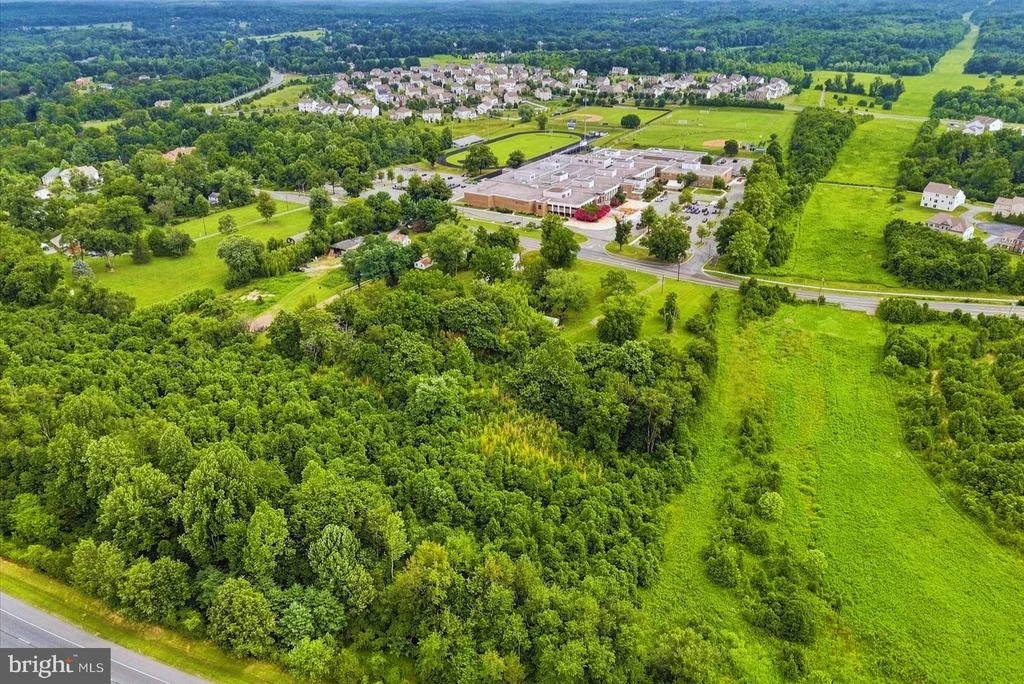 Photo of 5904 MUNCASTER MILL ROAD