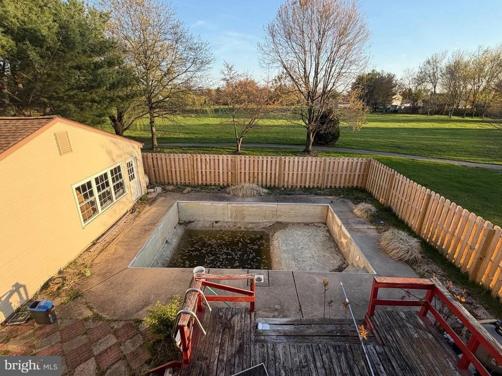 Photo of 12 LAURIE COURT