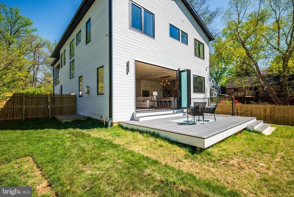 Photo of 8908 MOHAWK LANE