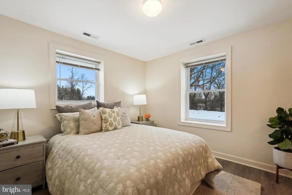 Photo of 6411 DAVIS ROAD