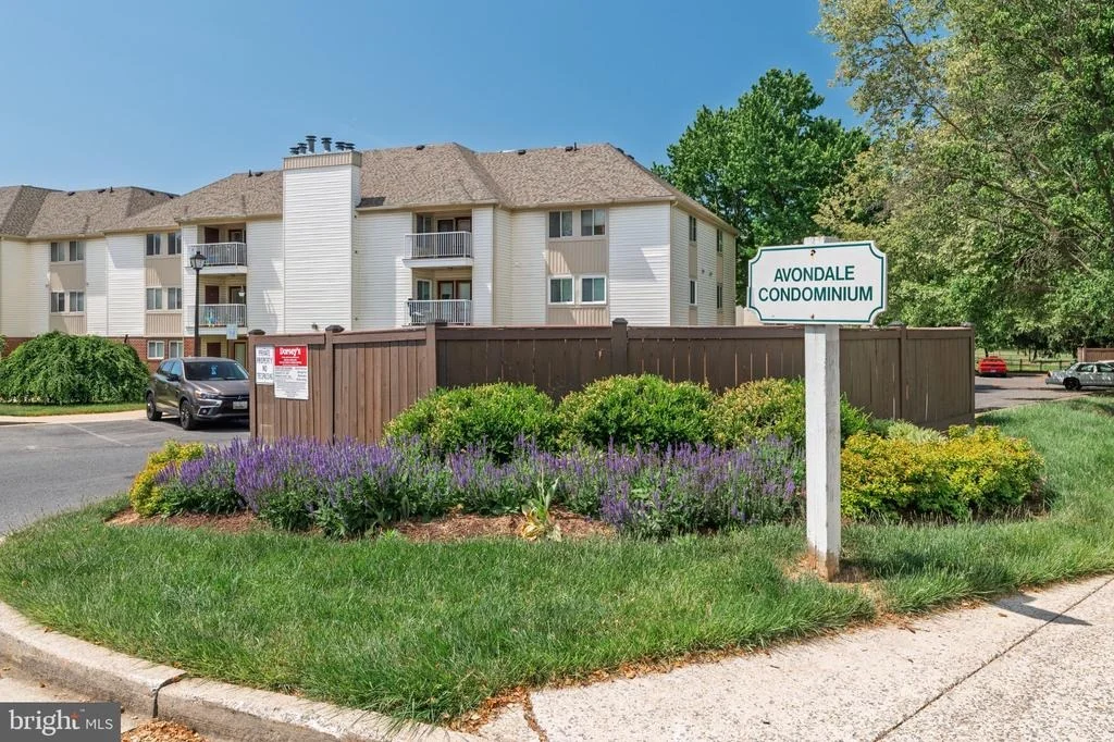 Photo of Unit 2A at 2104 WHITEHALL ROAD