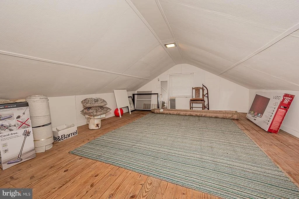 Photo of 8013 TELEGRAPH ROAD