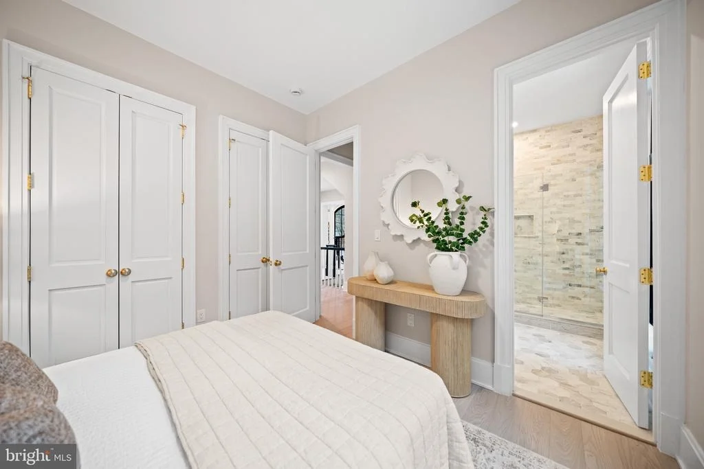 Photo of 5125 UPTON STREET NW