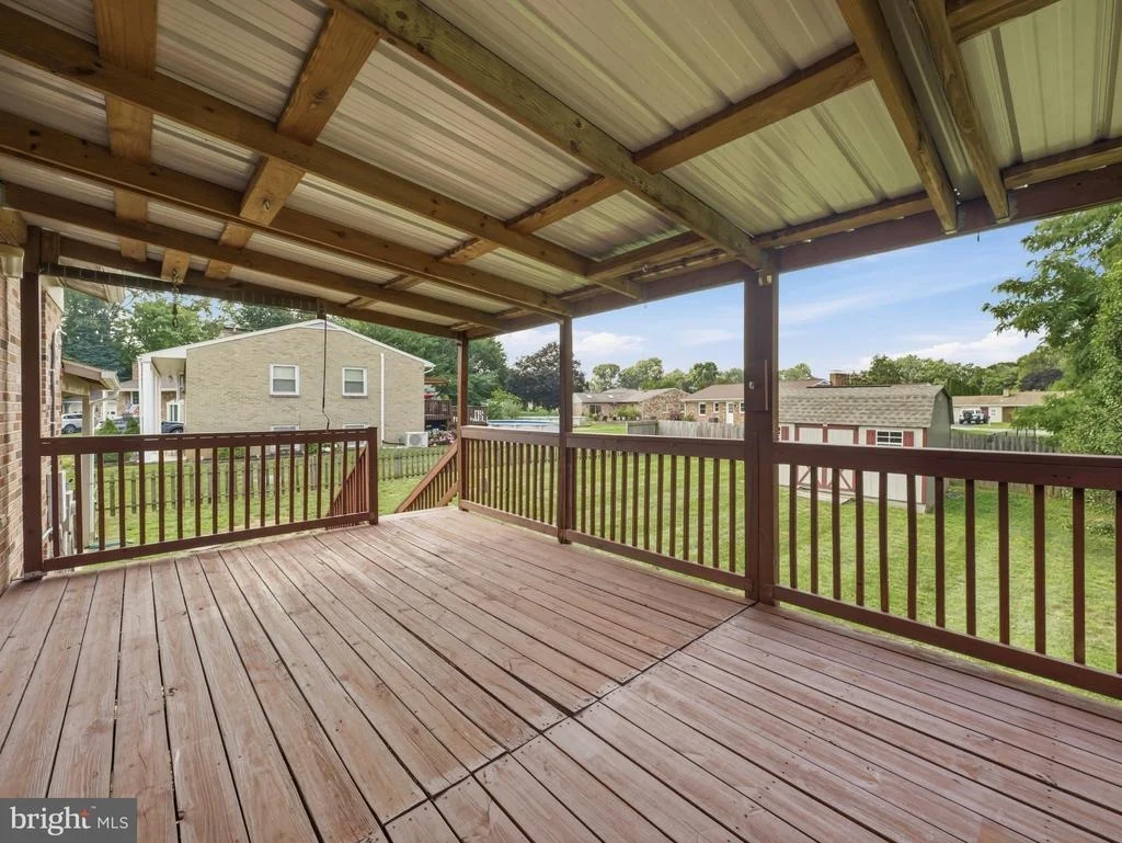 Photo of 17608 FOREST GLEN CIRCLE