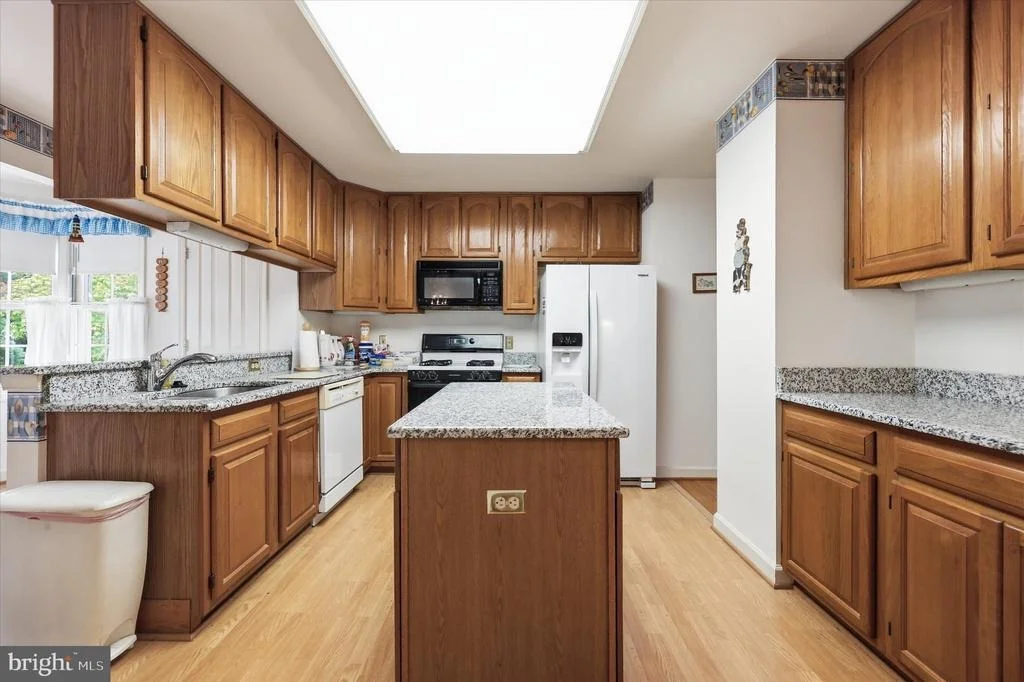 Photo of 2429 BEAR DEN ROAD