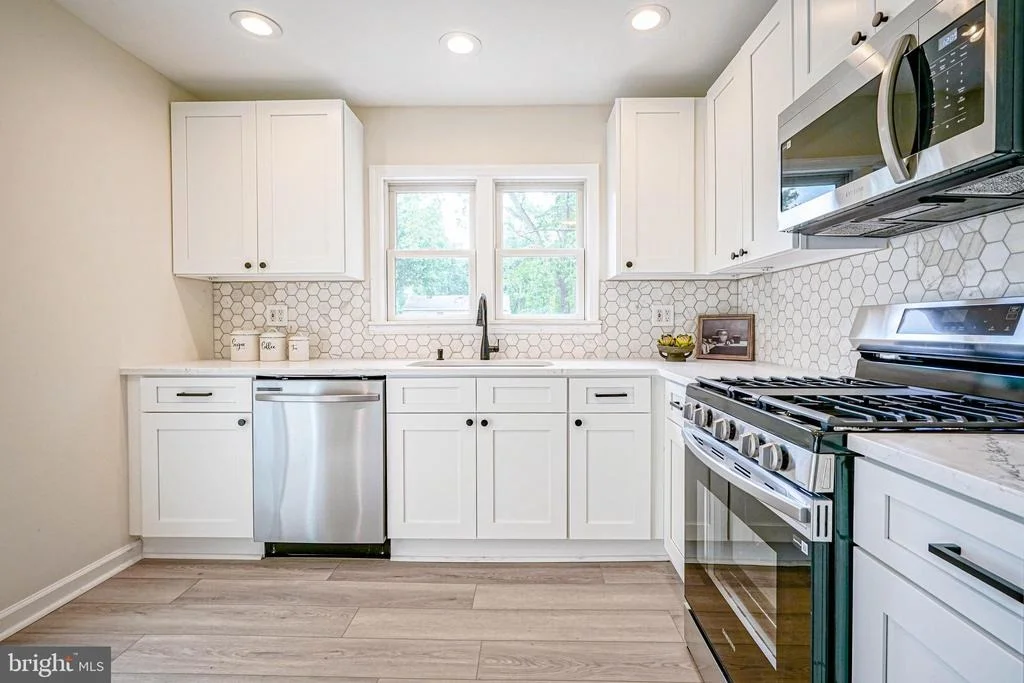 Photo of 299 HICKSTOWN ROAD