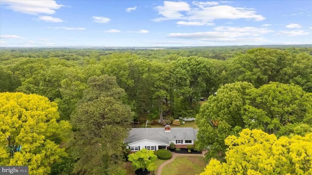 Photo of 748 EVERGREEN ROAD