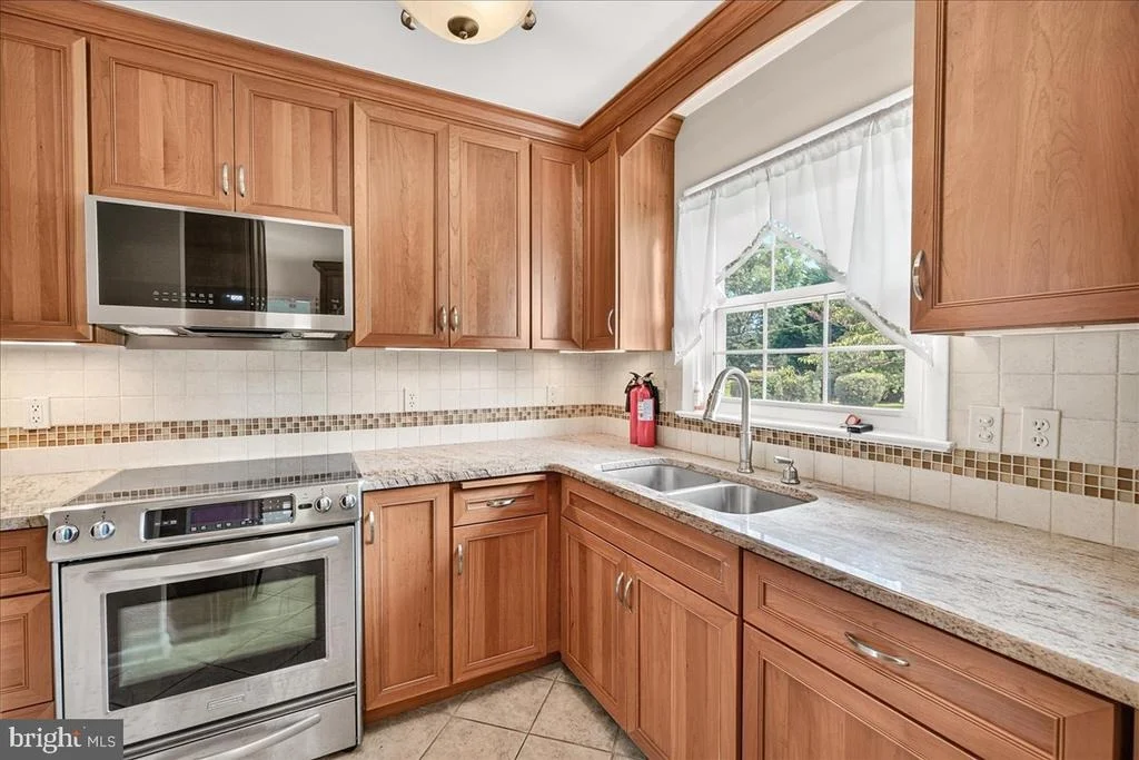 Photo of 7910 EDGEWOOD FARM ROAD