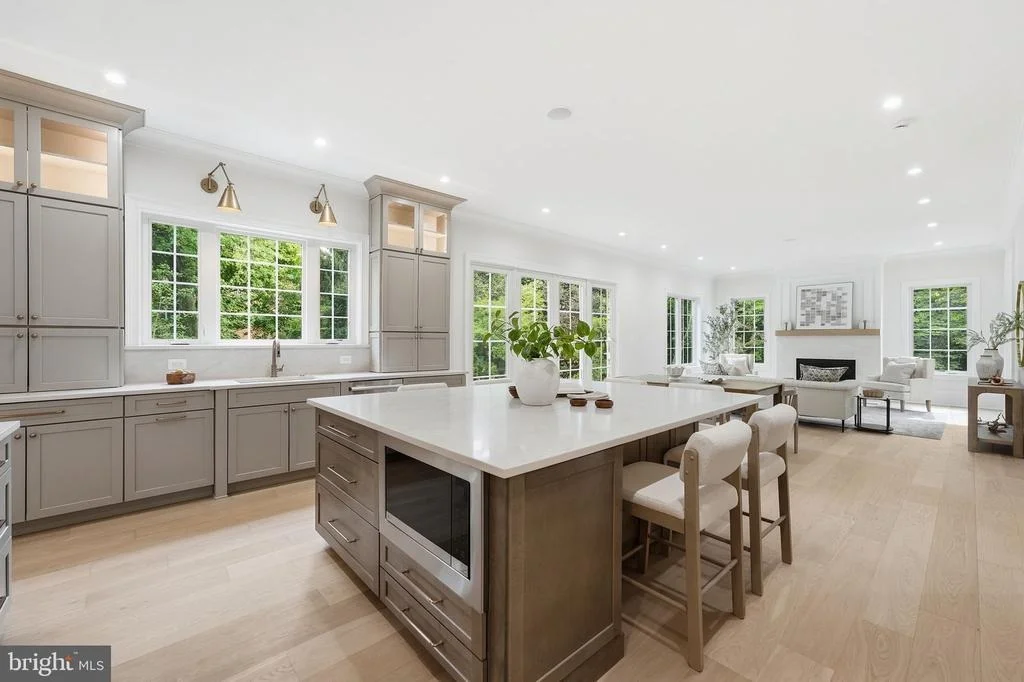 Photo of 3400 SAYLOR PLACE
