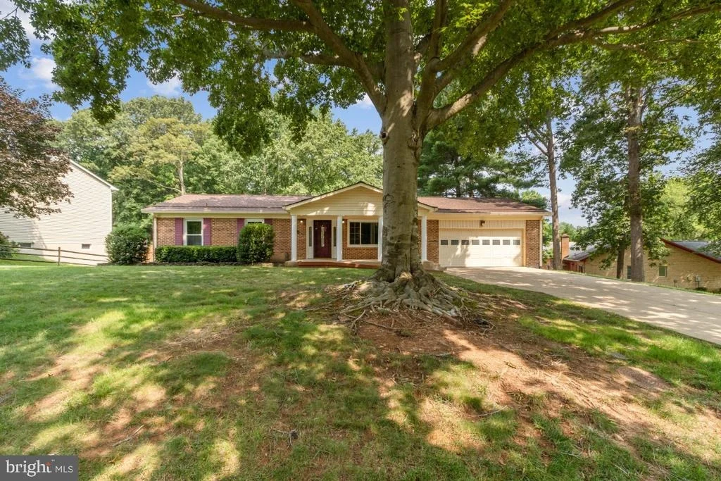 Photo of 4092 FALLWAY LANE