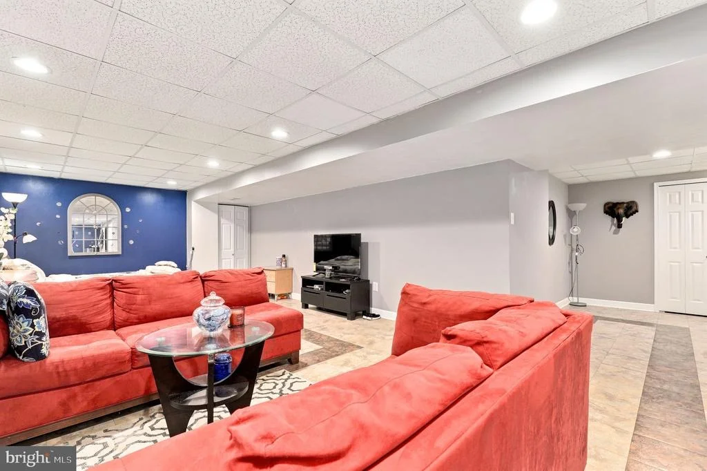 Photo of 6405 IVY SPRING ROAD
