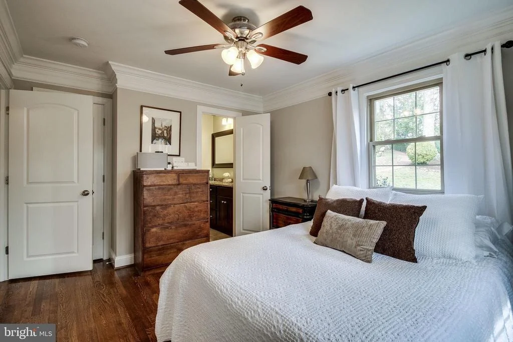 Photo of 919 JUNIPER PLACE