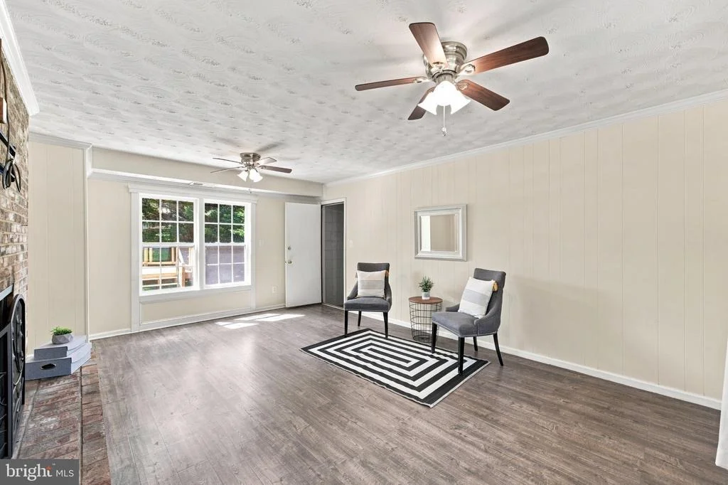 Photo of 2400 E GATE DRIVE