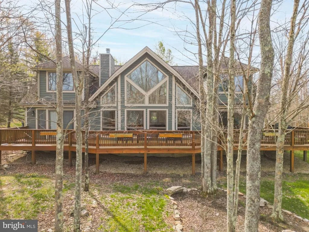 Photo of 128 BRIDGEVIEW LANE